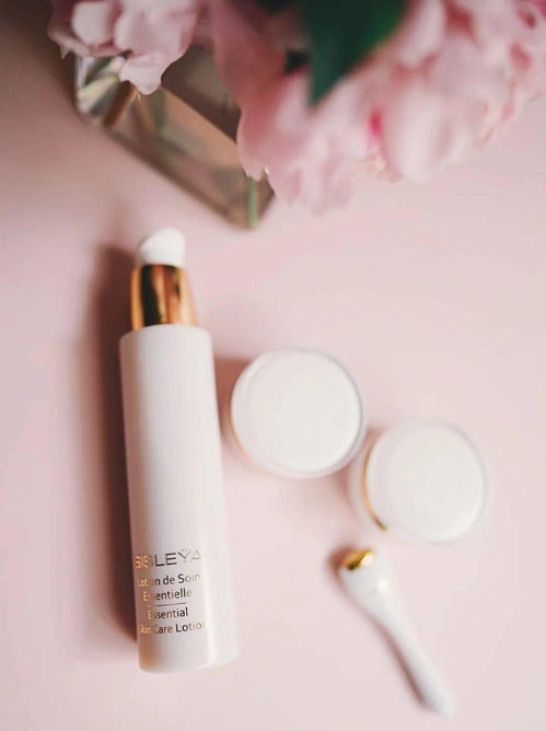 為什么她熬夜了,皮膚卻沒變差